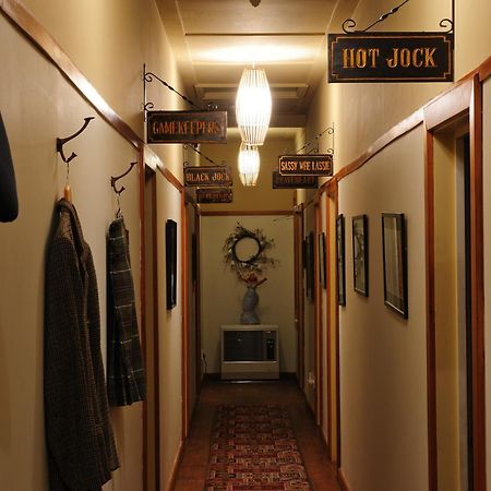 Blacks Hotel Ophir Екстер'єр фото
