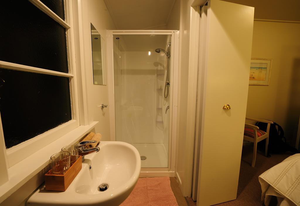 Blacks Hotel Ophir Екстер'єр фото
