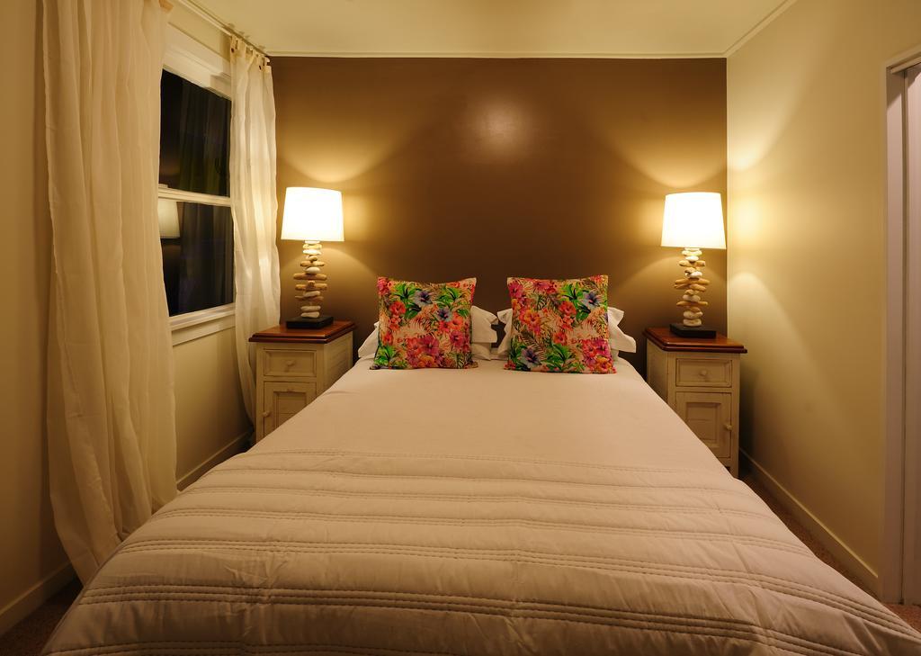 Blacks Hotel Ophir Екстер'єр фото