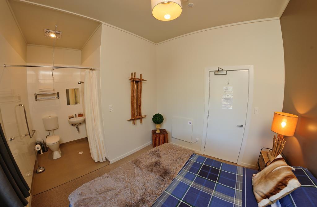 Blacks Hotel Ophir Екстер'єр фото